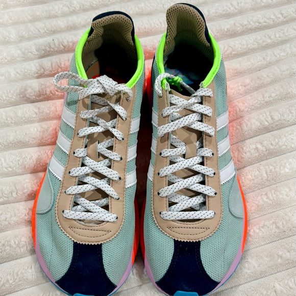 Adidas Pharrell Williams x Tokio Solar Hu sneakers 8.5 - Picture 3 of 9